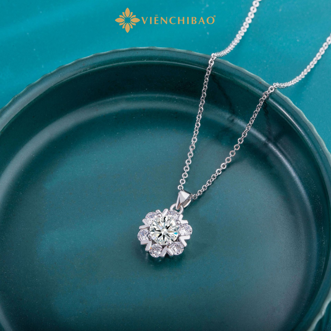 Dây chuyền bông tuyết moissanite - HuyK Mê Kim Hoàn - D0007