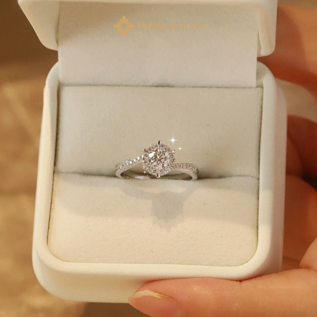 Nhẫn Nữ Đính Moissanite 6li - HuyK Mê Kim Hoàn - N0005