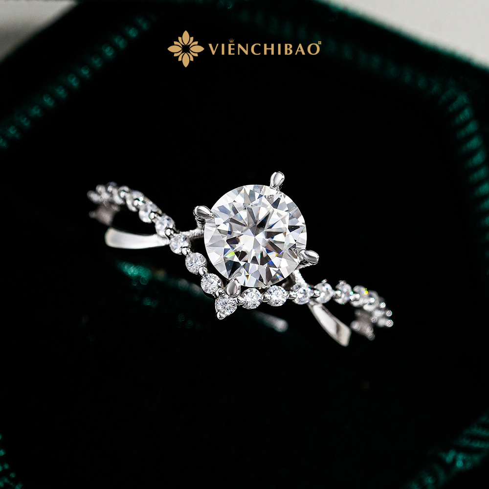 NHẪN NỮ ĐÁ CHỦ MOISSANITE 6.5LI - HuyK Mê Kim Hoàn - N0001